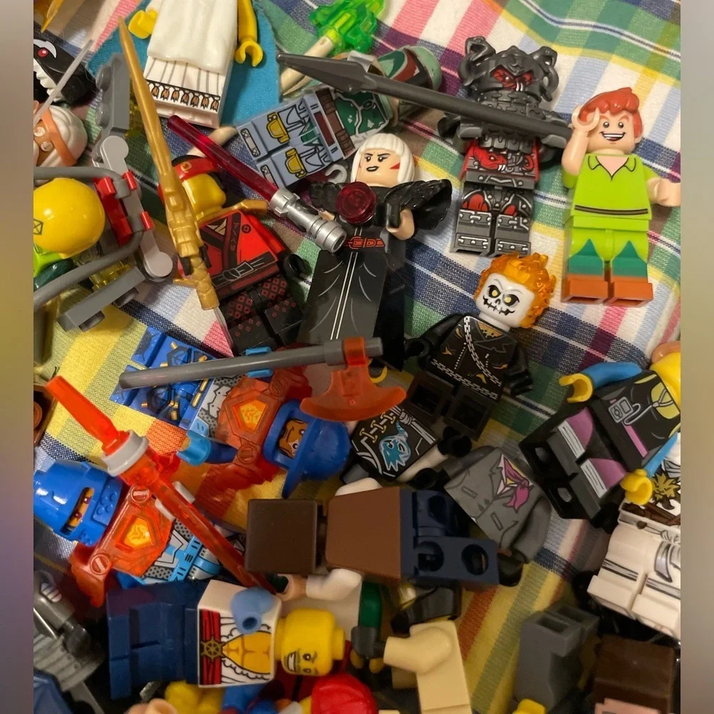 HUGE LOT OF LEGO MINI FIGURES Star Wars Lego Movie Marvel Minecraft Banana‎ man